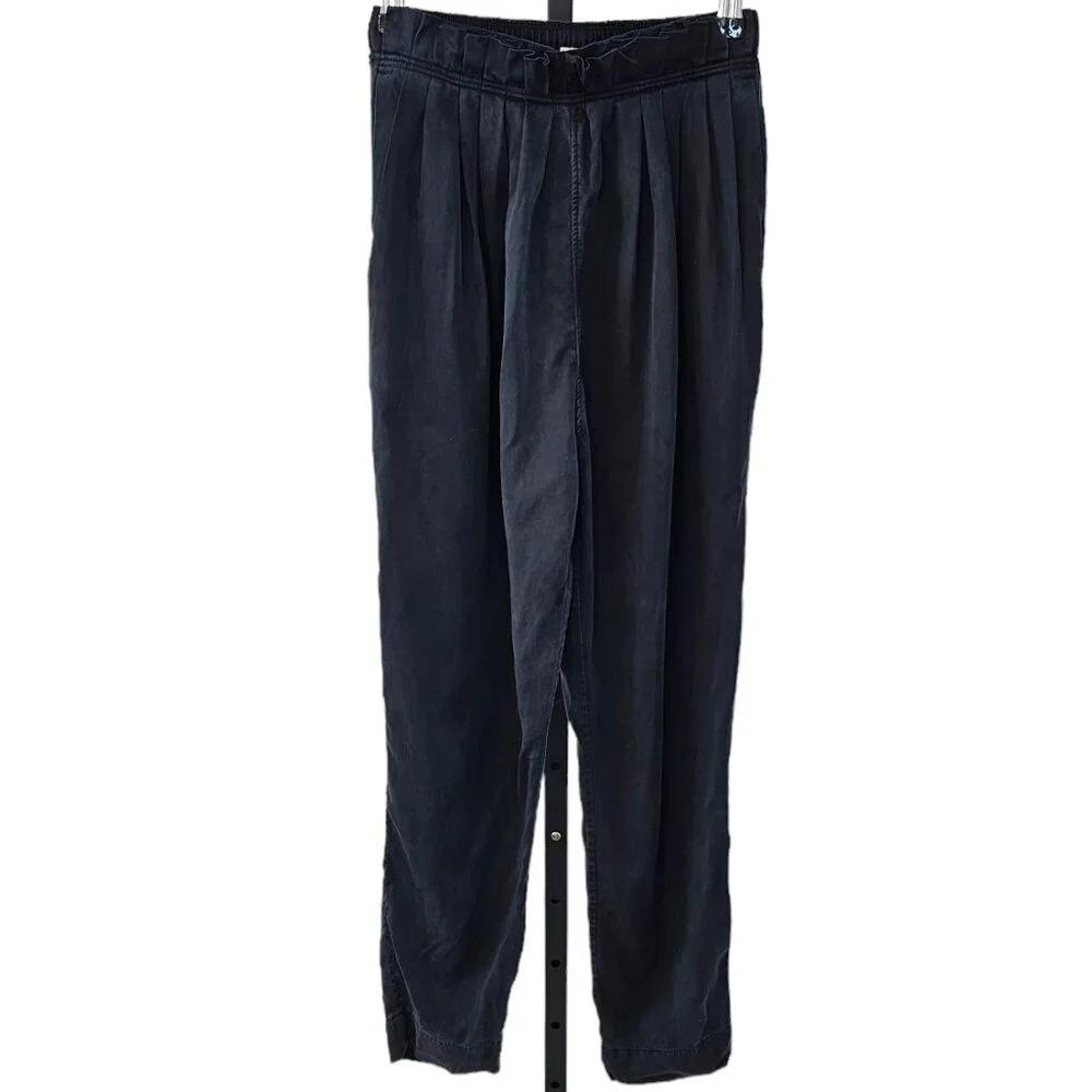 Lululemon Can You Feel The  Pleat Pant Cropped Black Size 2 Tencel